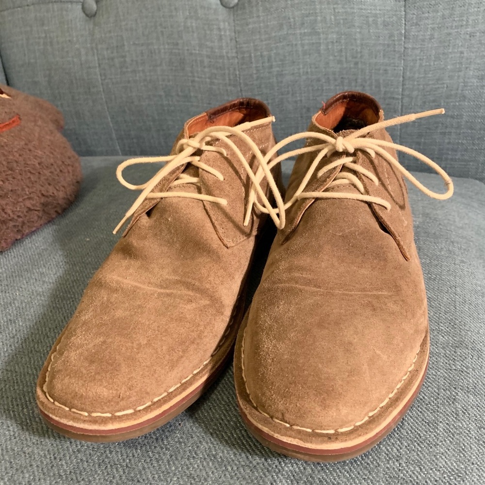 Kenneth Cole suede desert boot